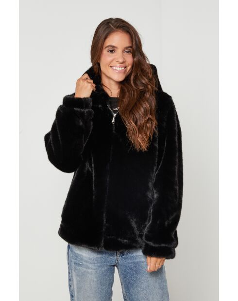 Fausse fourrure courte à capuche Leslie Noire