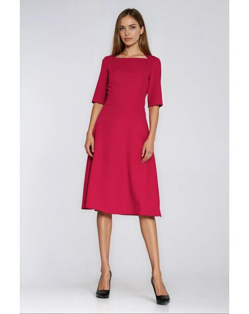 Ysoltéa Rotes Kleid