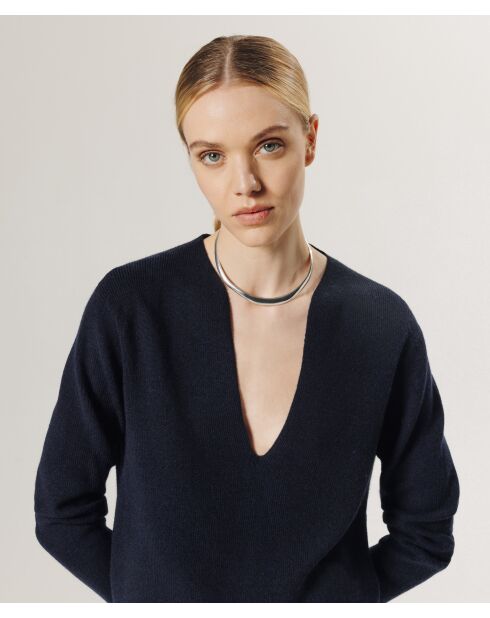 Pull Perséphone en laine col V profond noir
