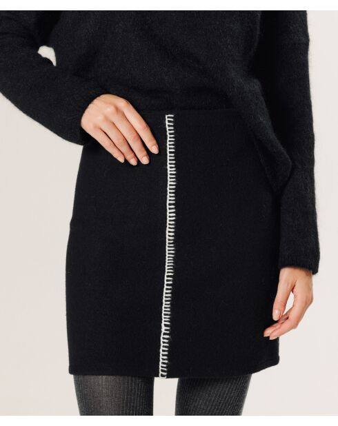Jupe Courte Bryanna en laine noire