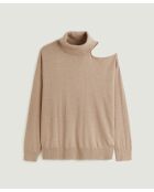 Pull Clémentine, col roulé, épaule dénudée marron moka