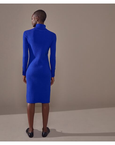 Robe Melina moulante boutons bleu outremer