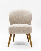 Perla - Chaise de repas en tissu beige au design incurvé