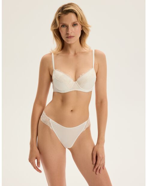 String K Century Crème