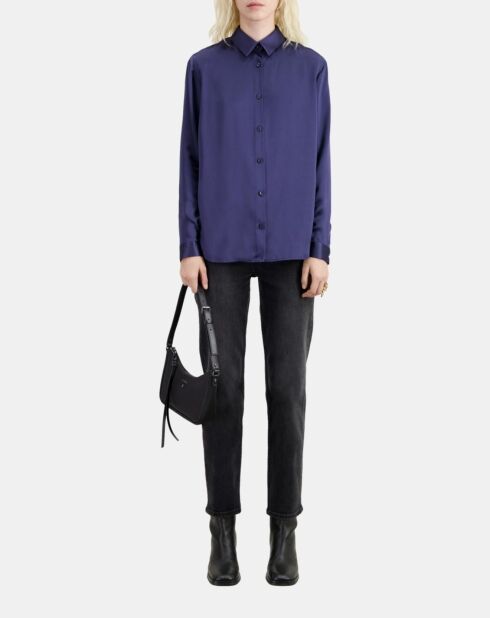 Chemise en soie bleue nuit