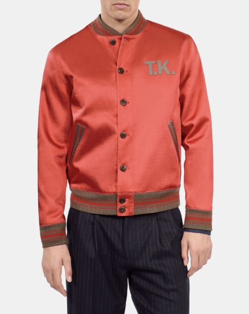 Blouson satiné avec patchs rouge