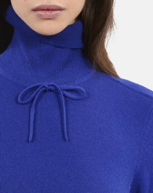 Pull en cachemire bleu électrique