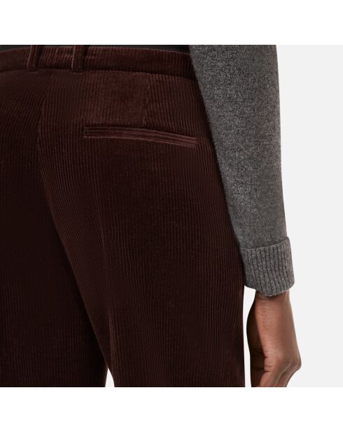 Pantalon tailleur droit en velours côtelé brun