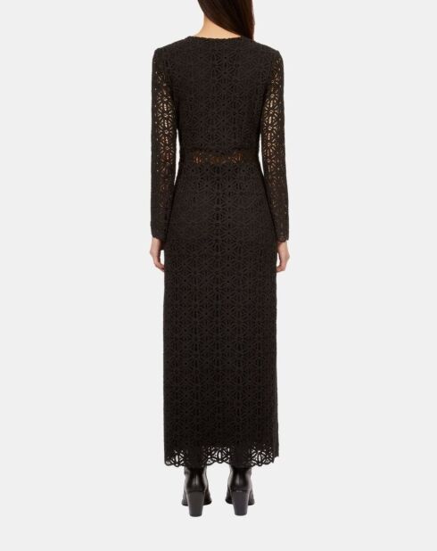 Robe longue en guipure noire