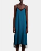 Robe nuisette longue bleue avec des détails en dentelle