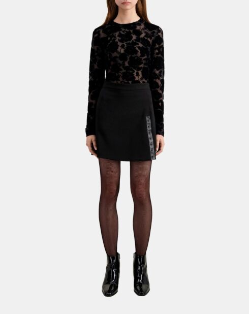 Jupe courte en crêpe noire