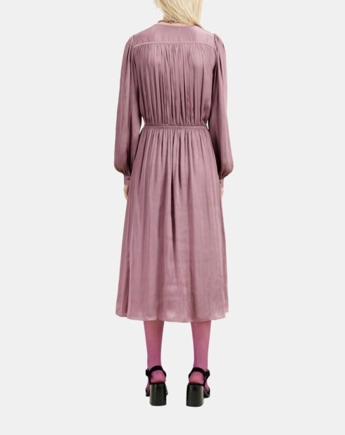 Robe longue plissée mauve