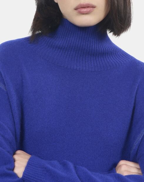 Robe pull courte en cachemire bleue électrique
