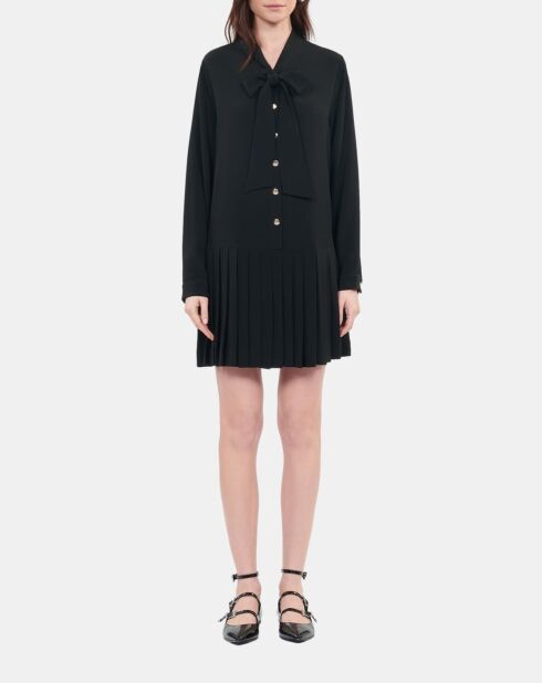 Robe courte plissée noire