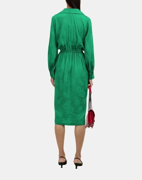 Robe verte mi-longue à fleurs