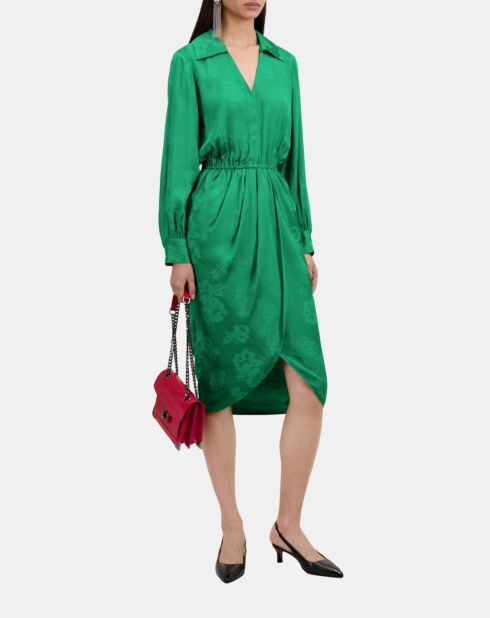 Robe verte mi-longue à fleurs