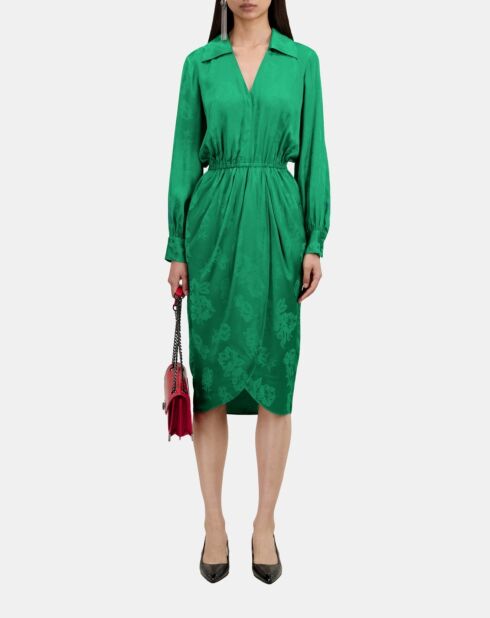 Robe verte mi-longue à fleurs