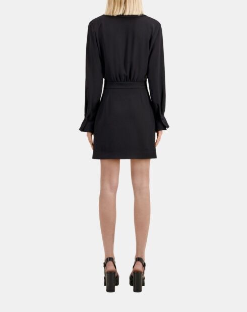 Robe courte en crêpe avec chaîne noire