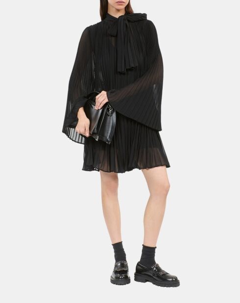 Robe courte plissée noire