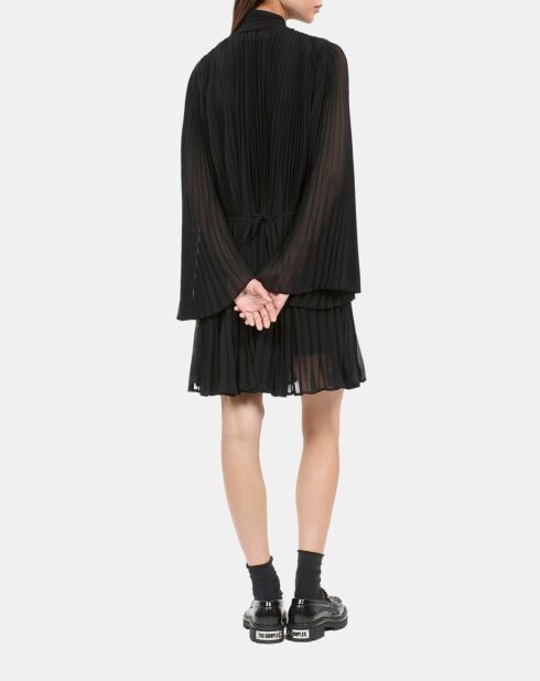 Robe courte plissée noire