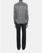 Chemise à rayures noires et blanches