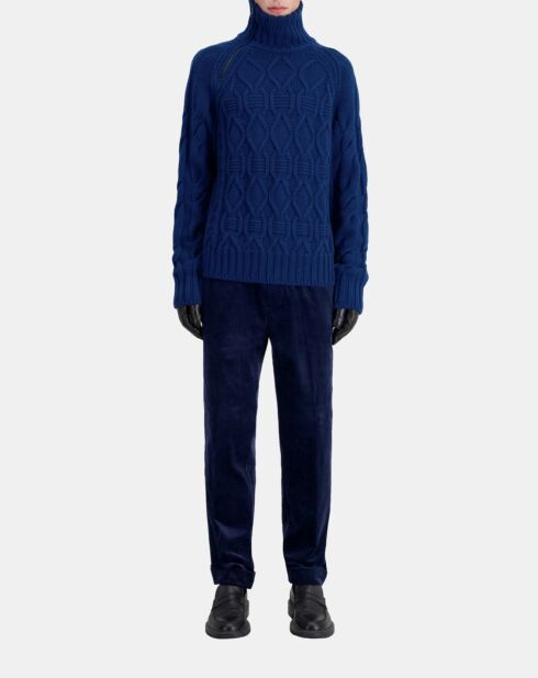 Pull en laine torsadée avec zip bleu