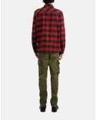 Chemise à carreaux rouge et noire