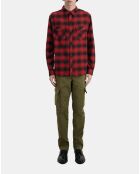 Chemise à carreaux rouge et noire