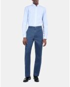 Chemise formelle à rayures blanches et bleues