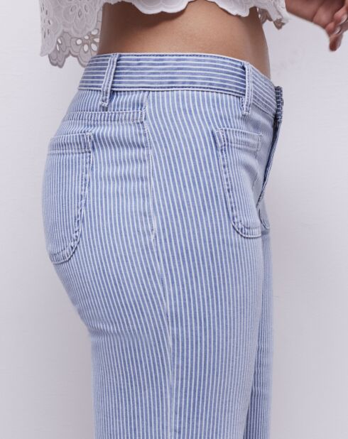 Jean à rayures bleues et blanches