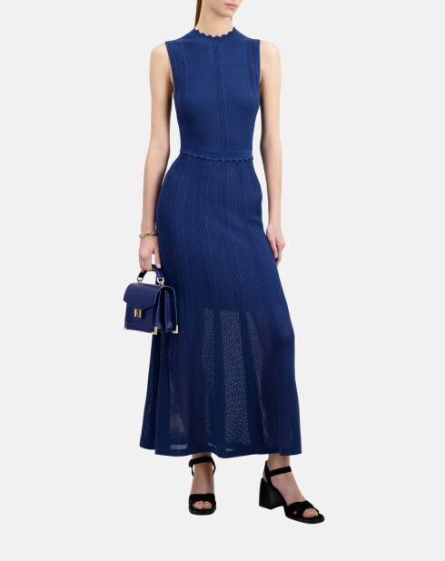 Robe longue en maille ajourée bleu roi
