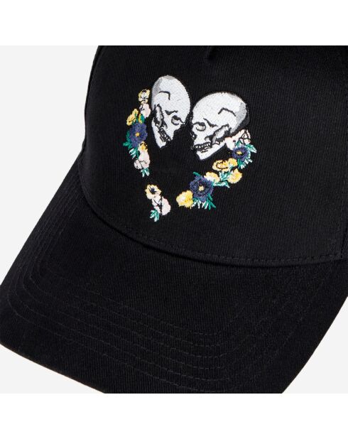 Black Skull pet met geborduurde hartjes