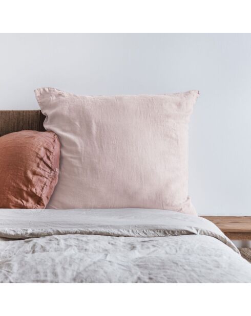Taie d'oreiller en lin lavé rose pâle 65x65cm