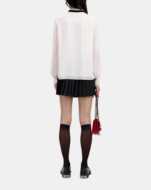 Top écru avec détail en velours blanc cassé