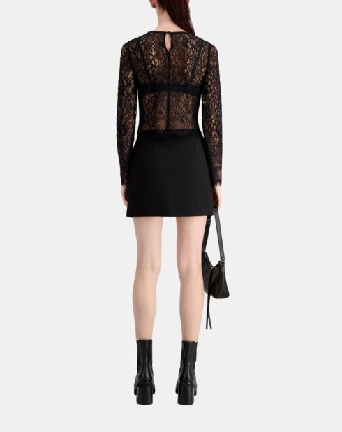 Top court noir en dentelle