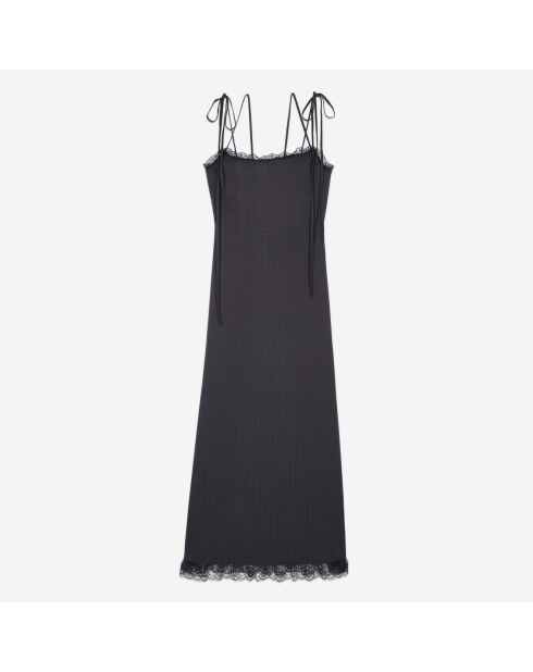 Robe longue avec dentelle noire
