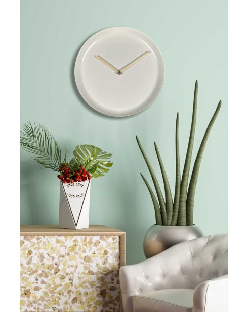 Horloge murale décorative en métal  30 x 30 cm