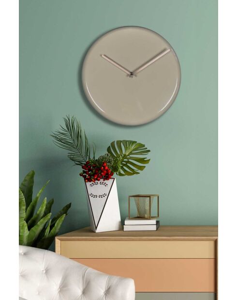 Horloge murale décorative en métal  30 x 30 cm