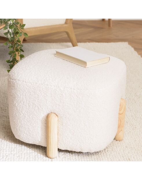 Pouf en tissu bouclette écru et pieds bois