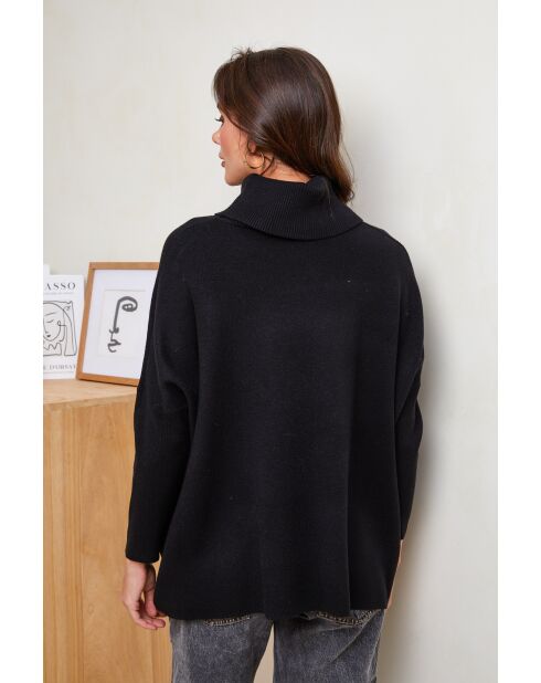 Schwarzer Pullover Veya