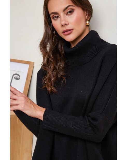 Schwarzer Pullover Veya