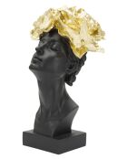 Frau mit Schmetterling schwarz/gold - 21x20x36,5 cm