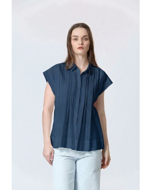 KAIRA Blaues Top