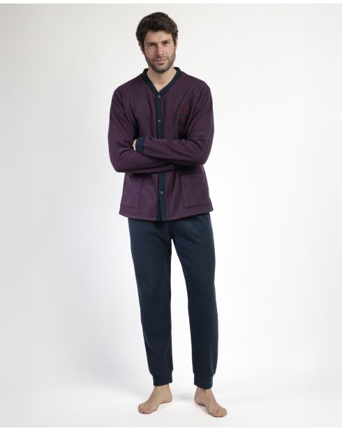 Magnífico pijama burdeos