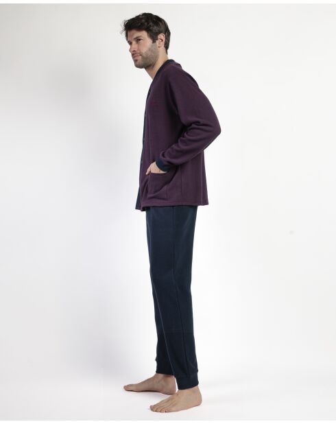 Magnífico pijama burdeos