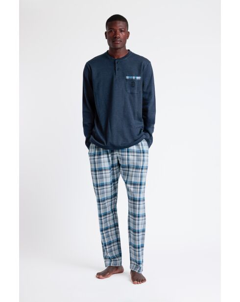 Pijama clásico azul marino