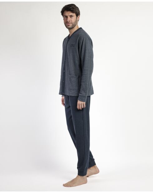 Magnífico pijama gris