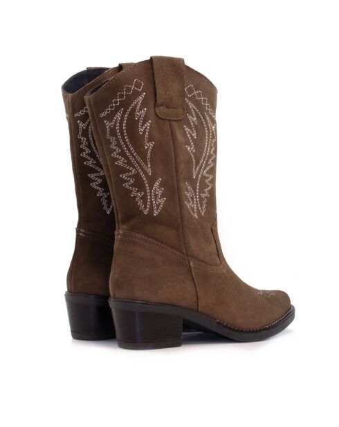 Bottes CA-1364 brodées marron clair - Talon 5 cm