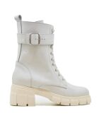 Botas CA-1894 de piel krust blanca