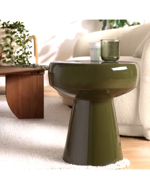 Table d'appoint design en fer couleur vert sapin
